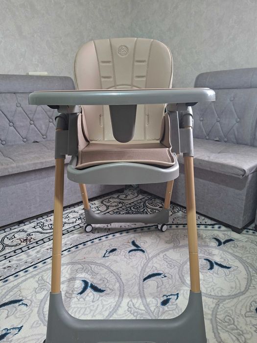 Bolalar ovqatlanadigan stuli