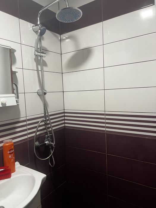 Дава се под наем Тристаен апартамент в Търговище, Център - 60 кв.м за 229.5 € - Снимка #4