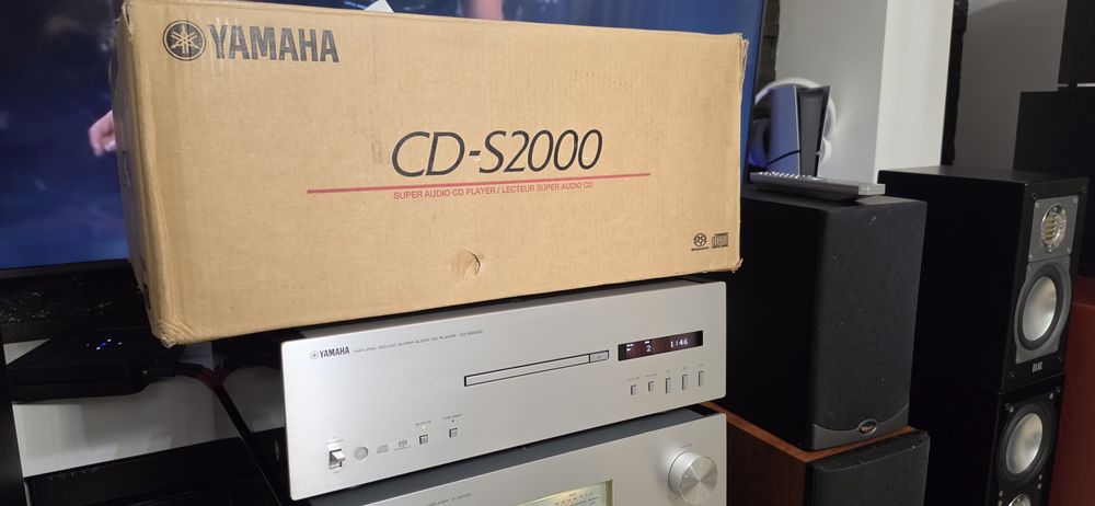 SACD Cd player Yamaha CD-S2000 balansate XLR 15 kg la cutie Super Audio Cd Player