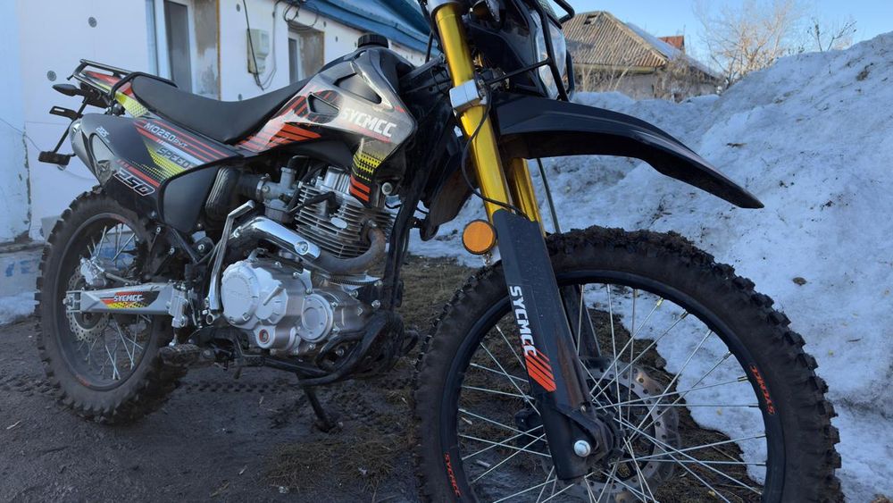 Продам мотоцикл Эндуро SYCMCC 250кубов