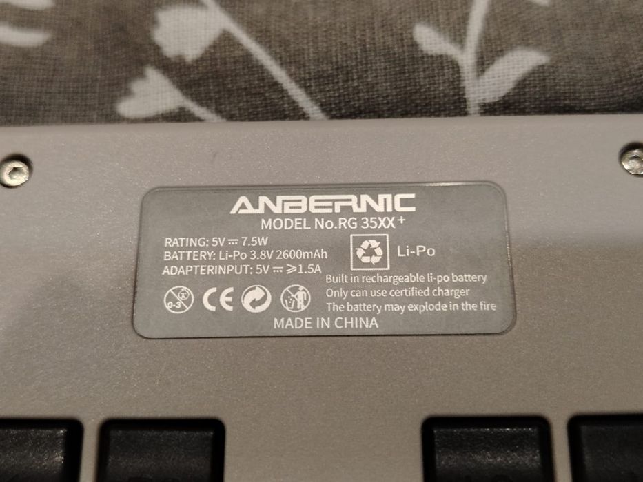 Продам Anbernic RG35XX