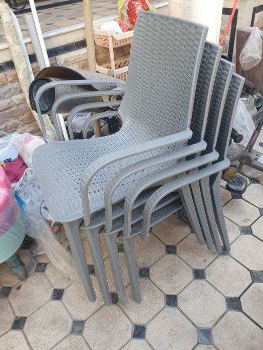 Stol stul komplekt  6 talik  srochna arzon  bervoriladi