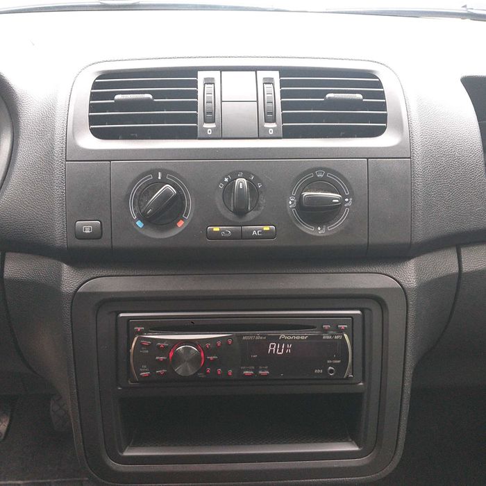 Skoda Fabia 1,2  benzina , an 2011 ,euro 5