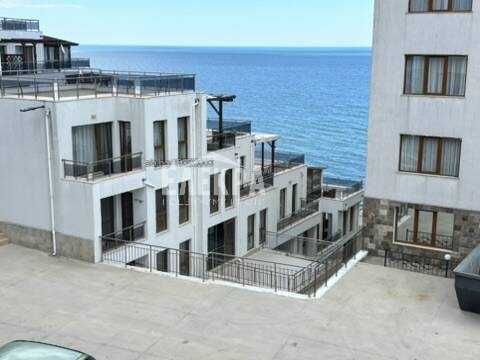 Продава се Двустаен апартамент в Бяла - 78 кв.м за 897 €/кв.м - Снимка #1