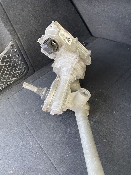 Кормилна рейка BMW F46