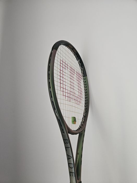 Wilson BLADE 100 UL V8.0 – L3