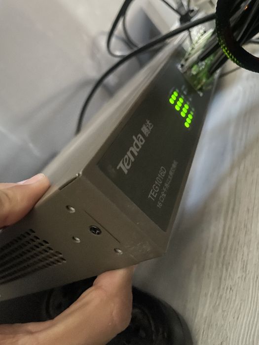 10 dona kompyuter game club mebellari bilan