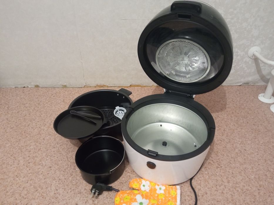 Продам новую мультиварку