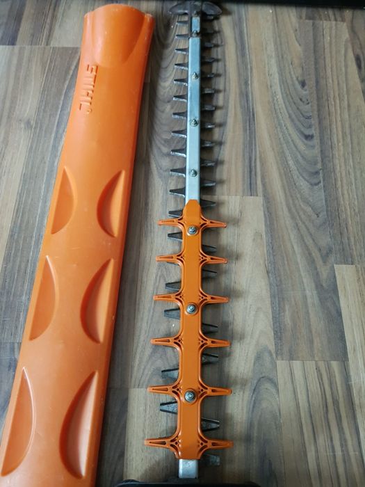 Foarfecă de tuns gard viu Stihl HS 82 R  lamă de 75 cm