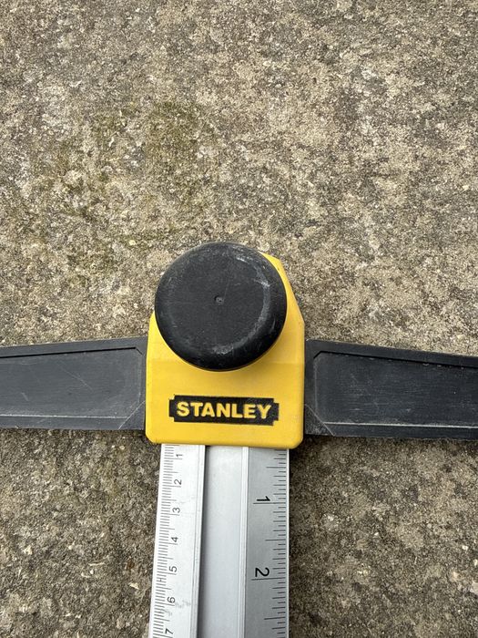 Иструмент за рязане на гипскартон Stanley