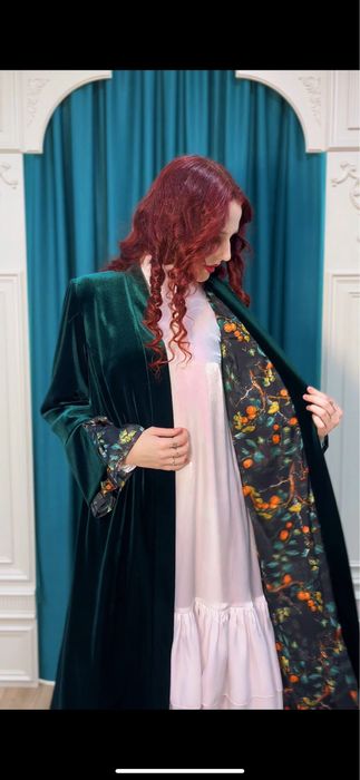 Женский чапан продается