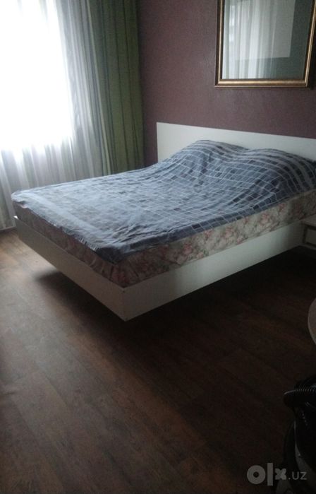 Парящая кровать из металла конструкций