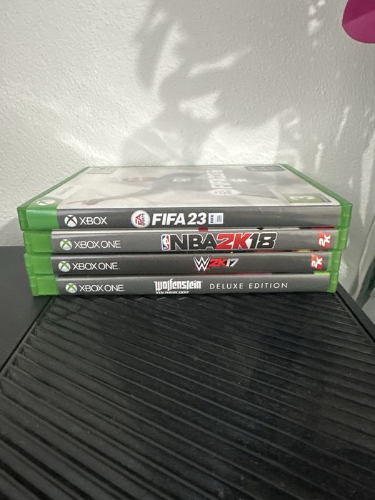 Xbox one+1 controler + 4 jocuri