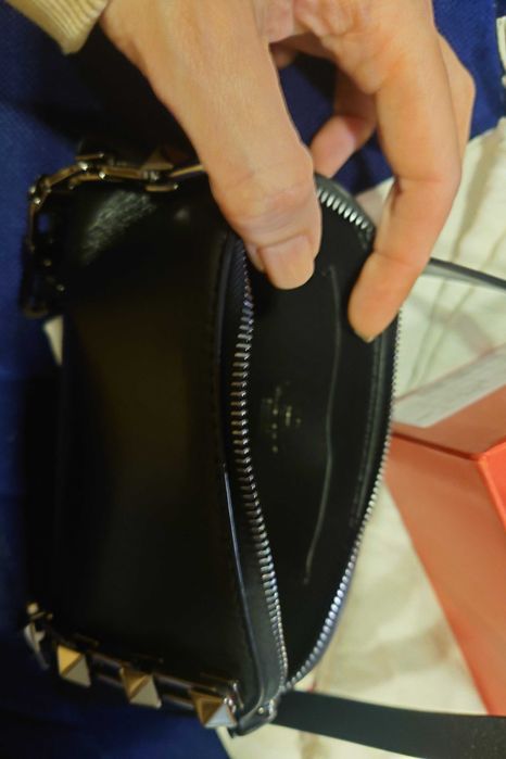 Valentino Garavani mini Rockstud 100% оригинална