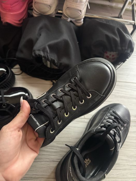 Дамски кожени обувки черни