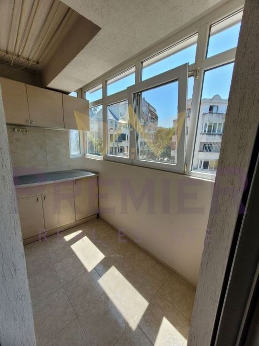 3-стаен в Варна-Лятно кино Тракия площ 65 цена 620