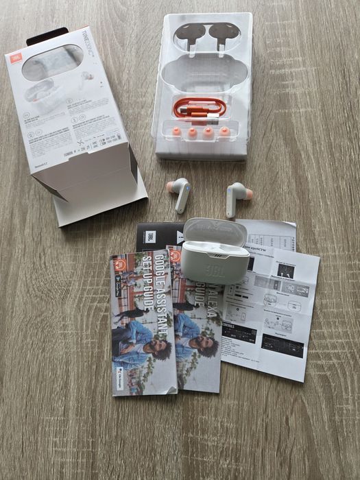 Слушалки JBL TUNE 230NC