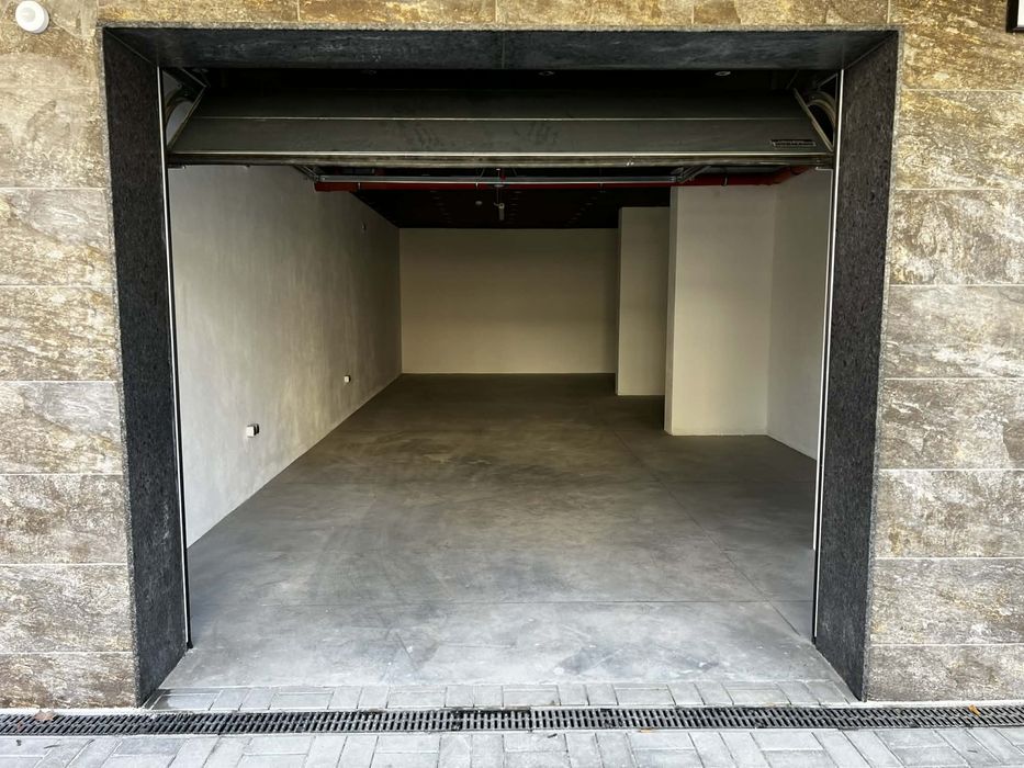 От собственик: тристаен апартамент в луксозна сграда – кв. Надежда 2