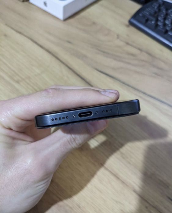 iPhone 15 Pro 256Gb с гарантией