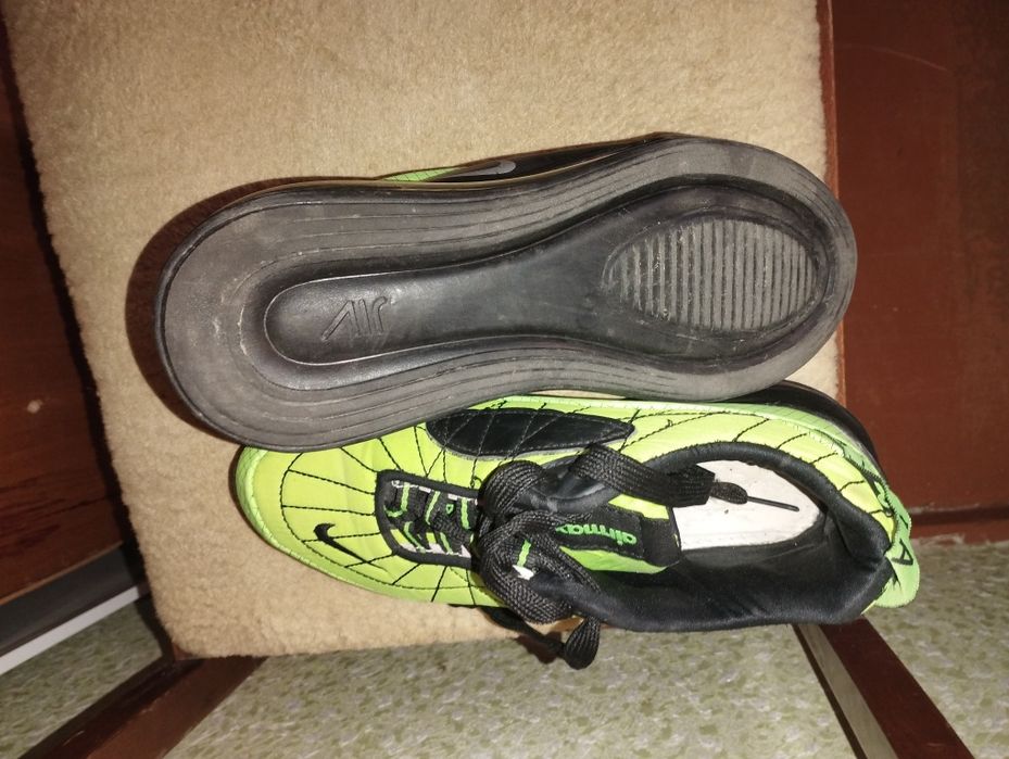 Кроссовки Nike,.