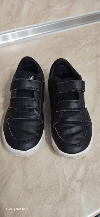 Маратонки номер 32