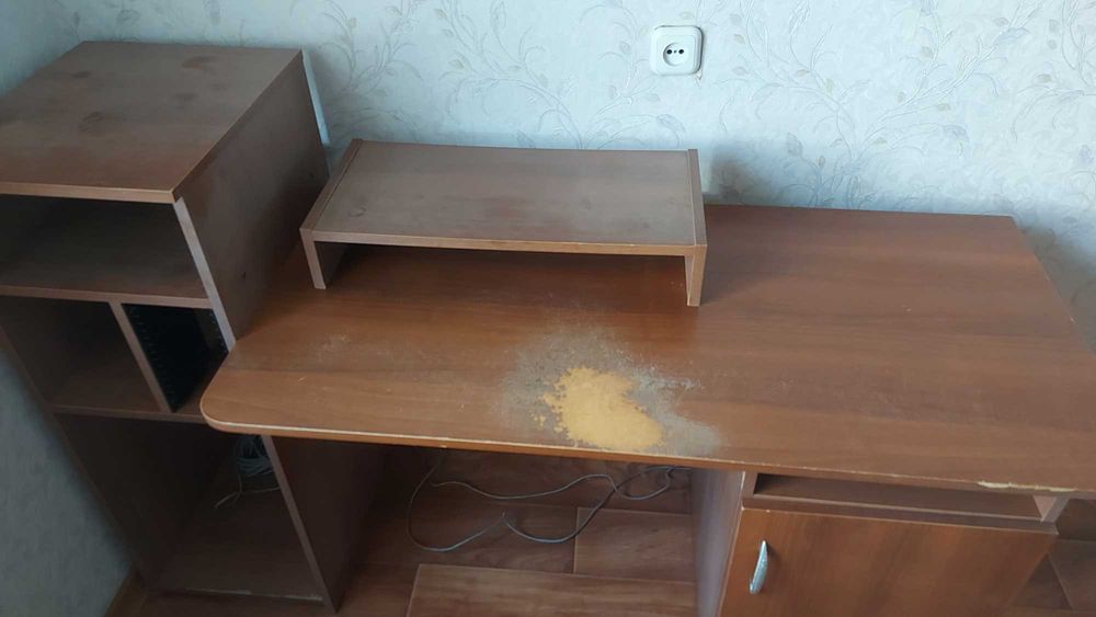 Письменный - компьютерный стол
