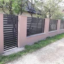 Construim la comanda dvs. garduri si porti din:
- panouri stil jaluzea