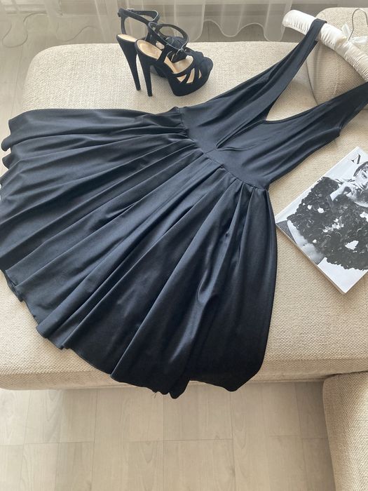 Rochie neagra de seara