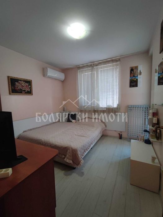 Дава се под наем Двустаен апартамент в Велико Търново, Център - 45 кв.м за 306 € - Снимка #5