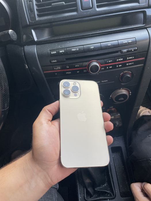 Iphone 13 Pro Max Gold vand schimb