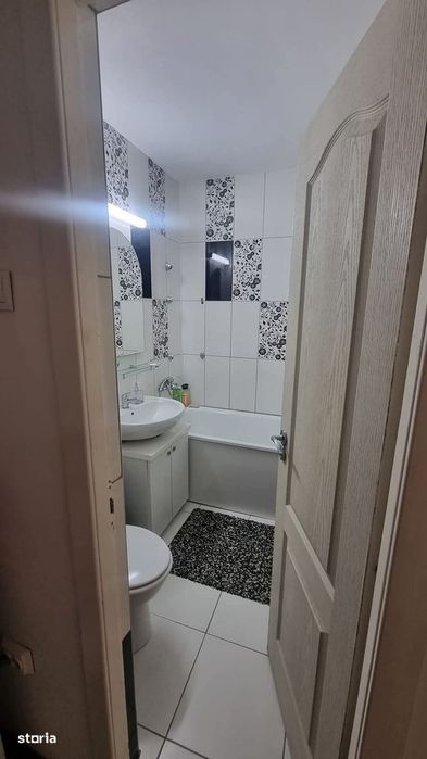 Apartament 3 Camere Semidecomandat Podu Ros Pasapoarte
