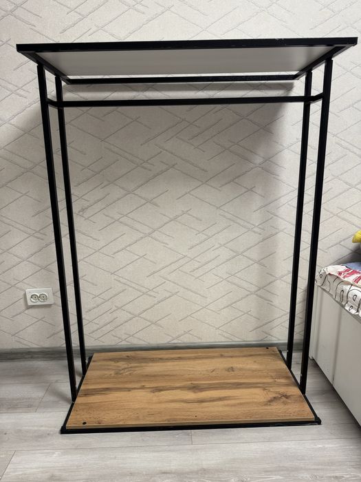 Продам рейл вешалку для одежды