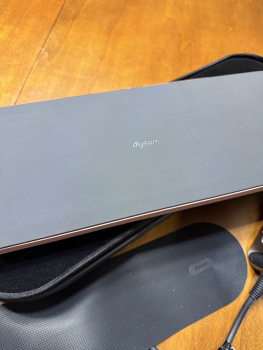 Dyson Airstrait nou/new