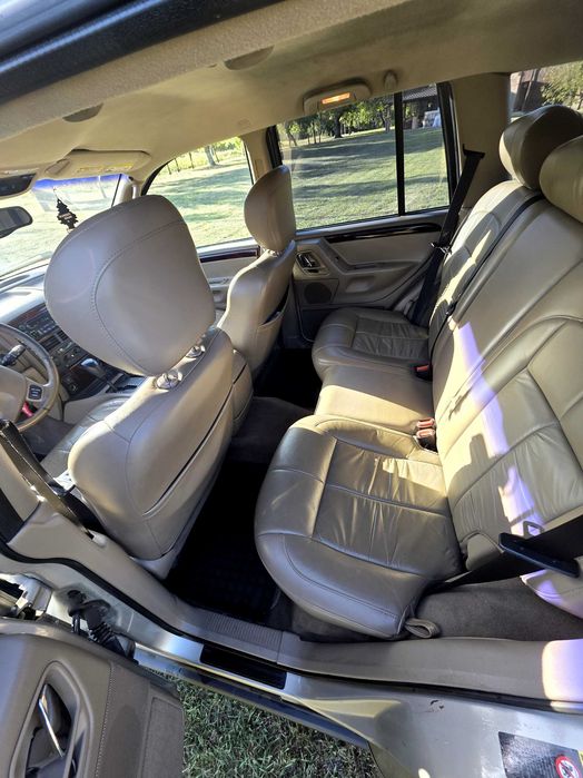 Jeep Grand Cherokee 2.7 CRD Limited | Autoutilitară 2 locuri