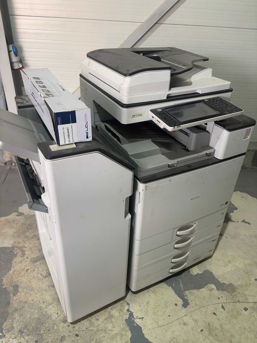Imprimantă Multifuncțională Ricoh MP C3003