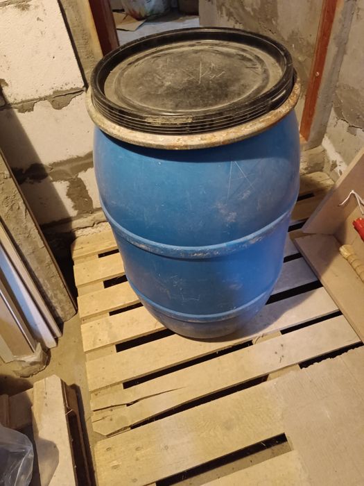 Продам бочку круг