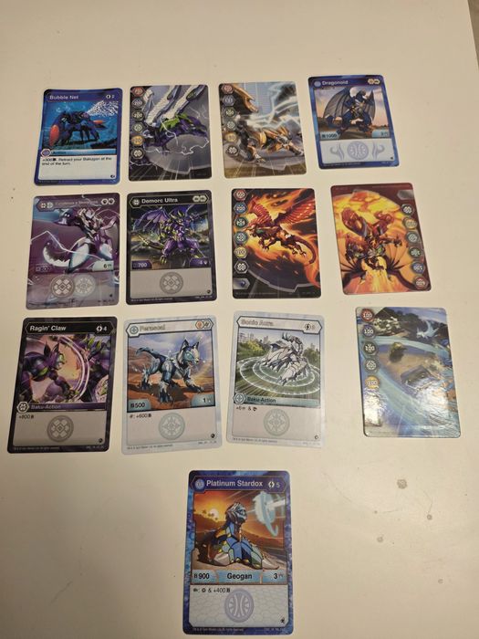 Set cartonașe Bakugan – 13 buc – stare bună