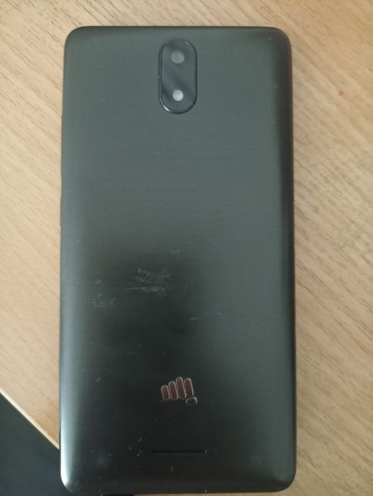 Смартфон Micromax Q409