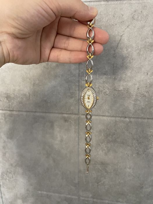 Продам новые часы