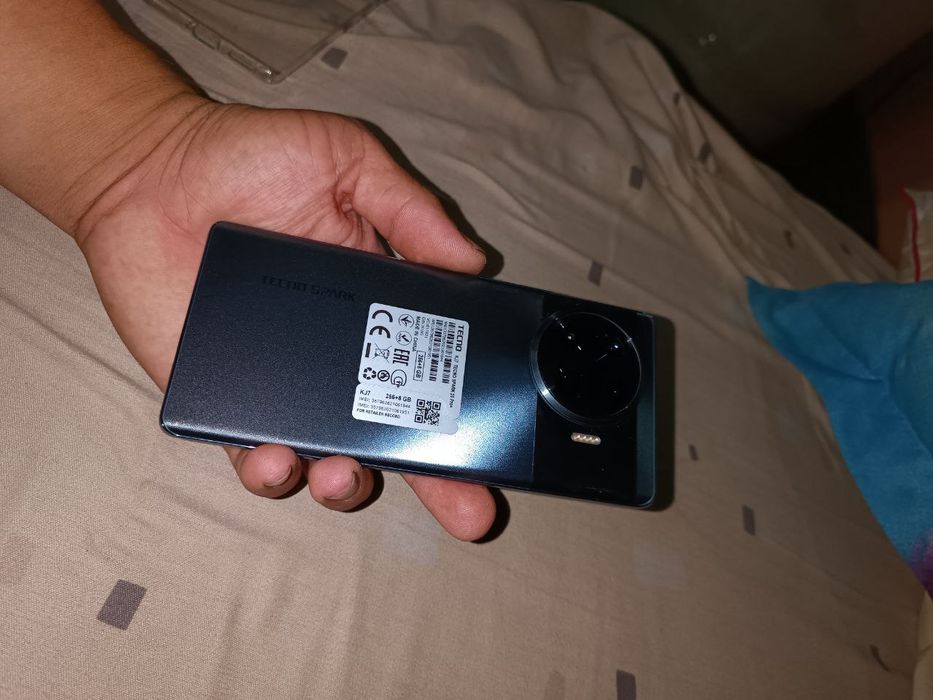 Телефон сатилад 100.000 мг тенге