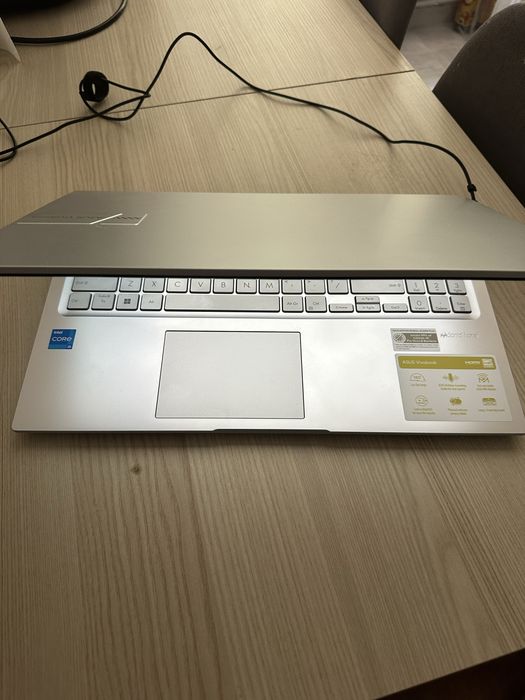 Asus Vivobook R1502VA