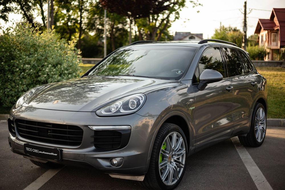 Porsche Cayenne Porsche Cayenne S E-Hybrid 2015 - PASM/ Distronic/ Bose/ LCA/ PAS
