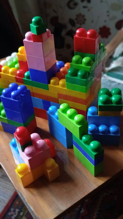 Кубики детские пластмассовые