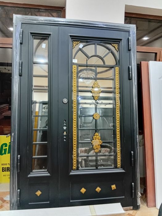 Temir eshik kotej va uchastka uchun