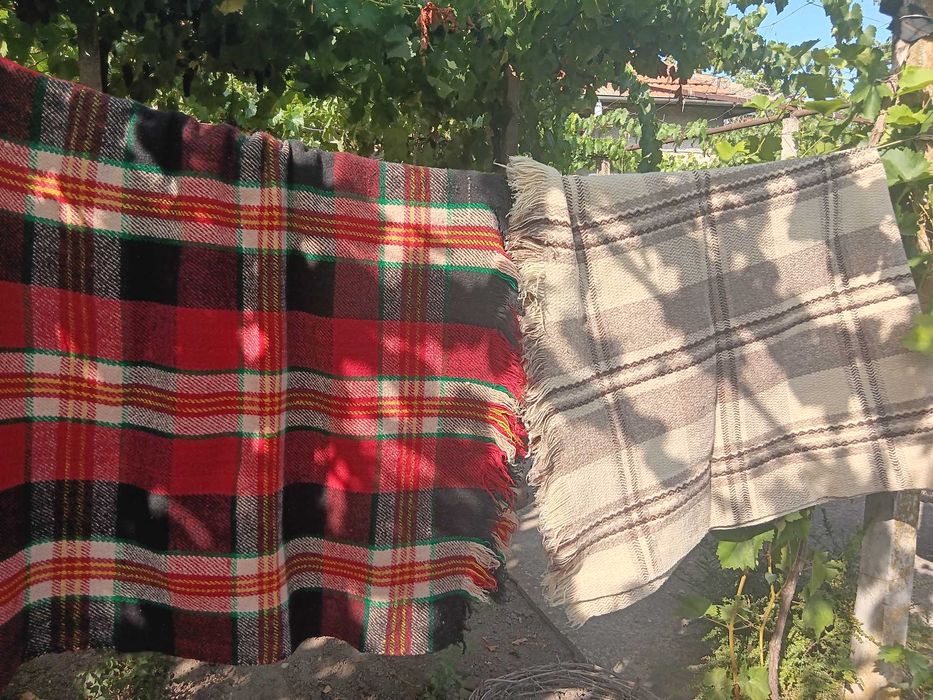 Родопски одеала от естествена вълна.