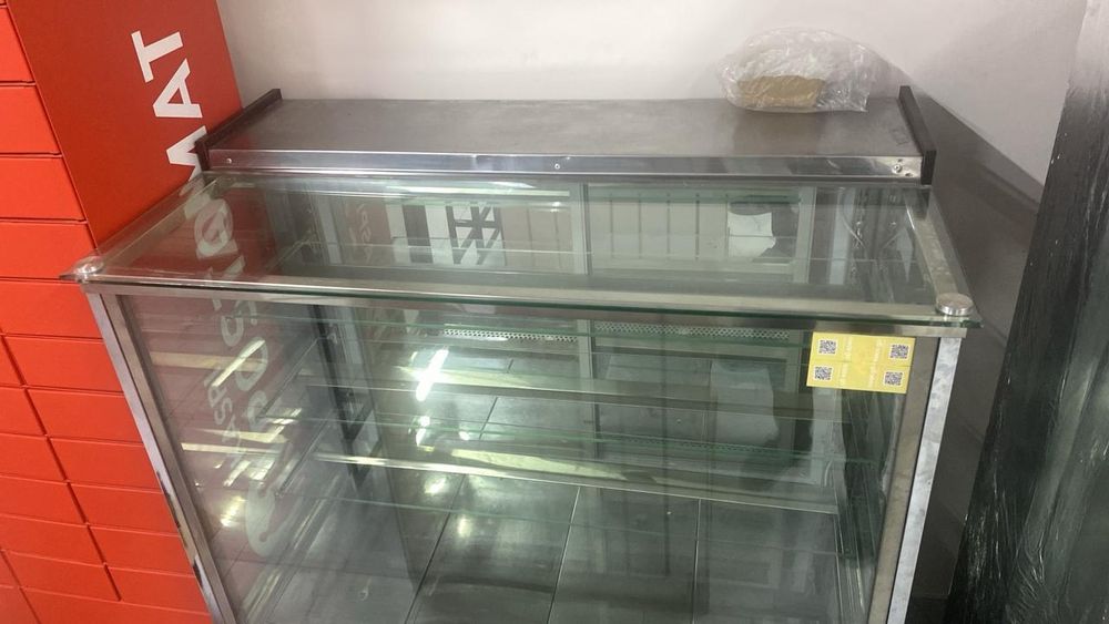 Продам витрину для товаров