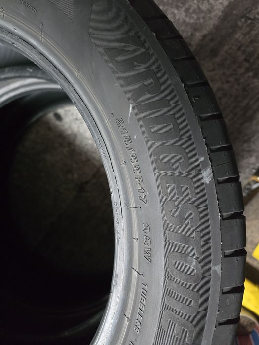 Bridgestone 215/55 R17 98W vară