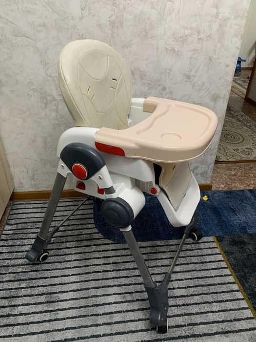 Стол для кормления