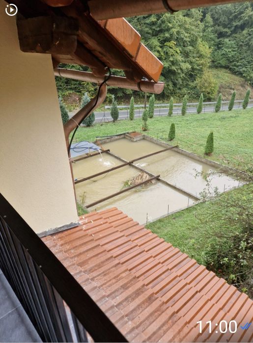 Vand casa de vacanta