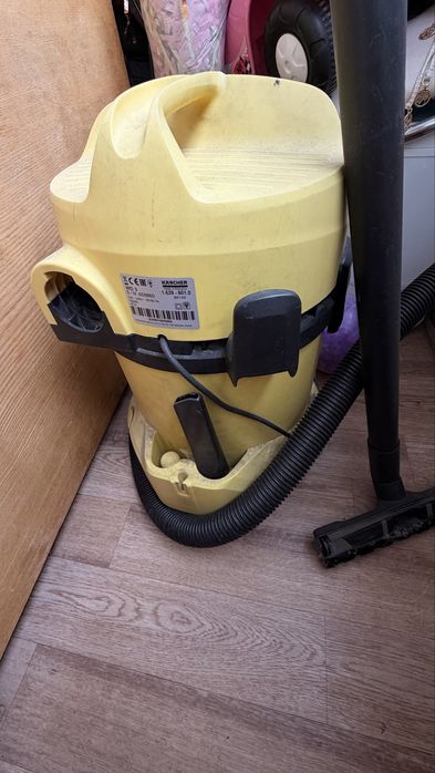 Пылесос Karcher WD 3